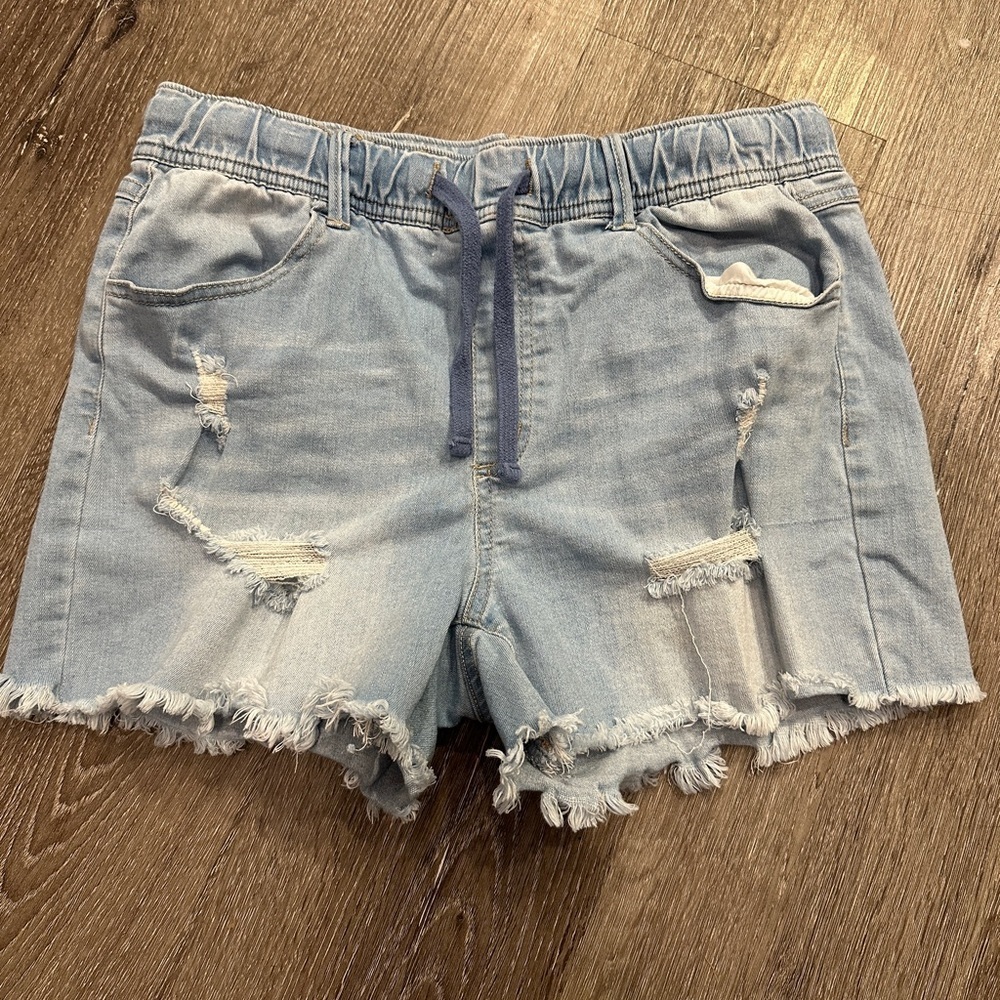Black label stretchy distressed jean short